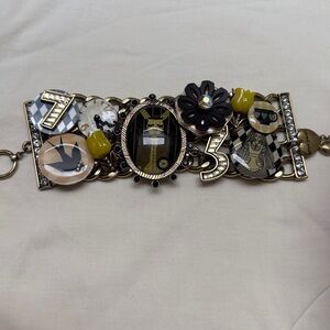 Vintage Betsy Johnson bracelet with Black and Yellow accents